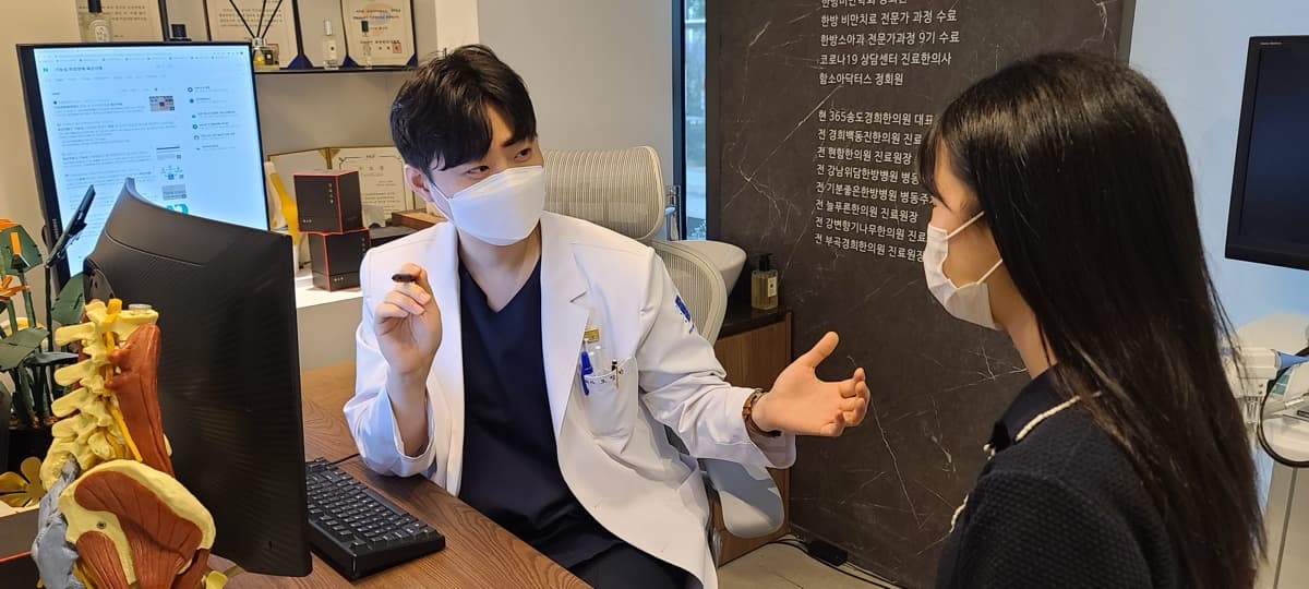 모형과 자료를 활용해 몸 상태를 설명하는 과정